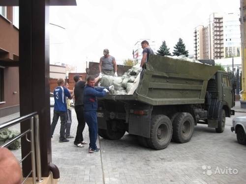 Вывоз любого строительного мусора с погрузкой вручную. камаз, зил, газель.