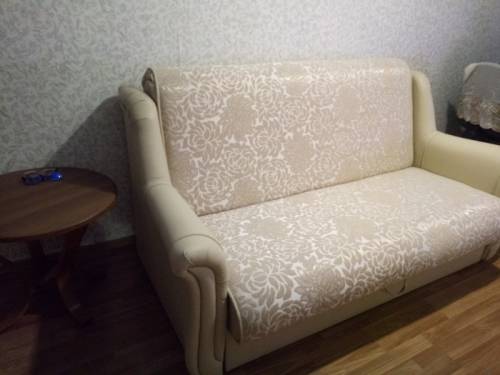 Продаём диван.
