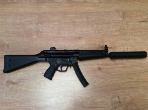 Продам MP 5    кал 9 мм