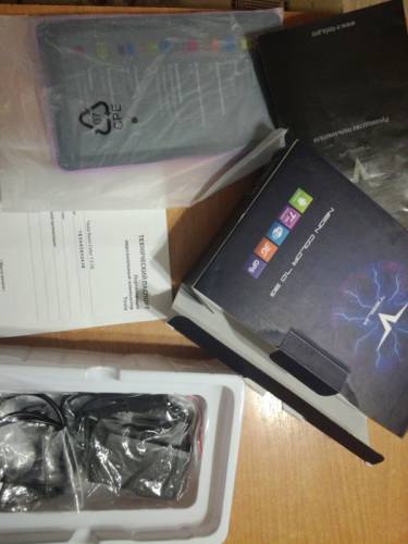 Продам новый планшет Tesla Neon Color 7.0 3G