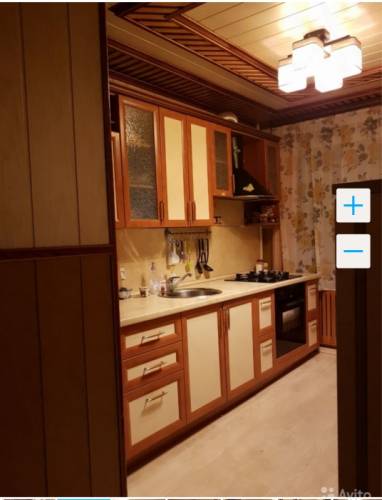 Продам  трехкомнатную квартиру