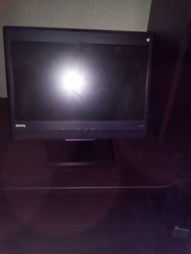 Компьютерный монитор  BENQ  Клавиатура