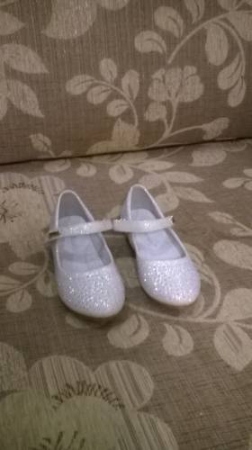 Продам детские туфельки