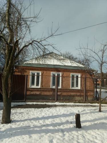 Продам два прекрасных дома на одном участке