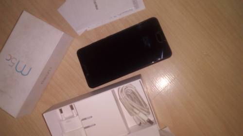 Продам телефон Meizu M5c