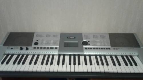 Синтезатор ямяха porta tone psr e403