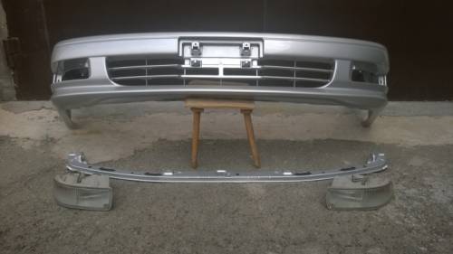 Продаю передний бампер Toyota Vista, кузов sv40.