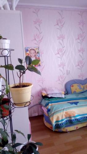 Продаю  1 комнатную  кв.  в  микрорайоне  Молодежном