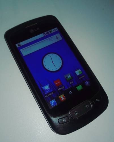 Телефон LG - P500