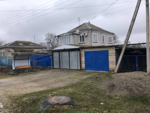 Продаю кирпичный двухэтажный дом в живописном месте