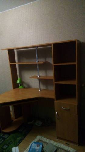 Компьютерный письменный стол