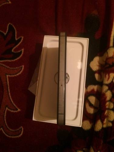 iPhone 4s (8gb)