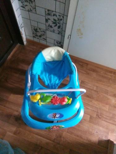 Продам ходунки детские