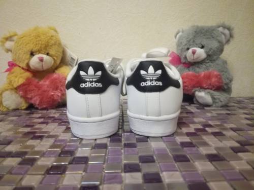 Новые кросовочки adidas superstsr 