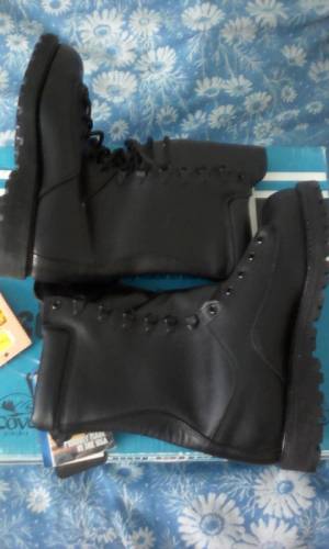 Продаю мужские сапоги