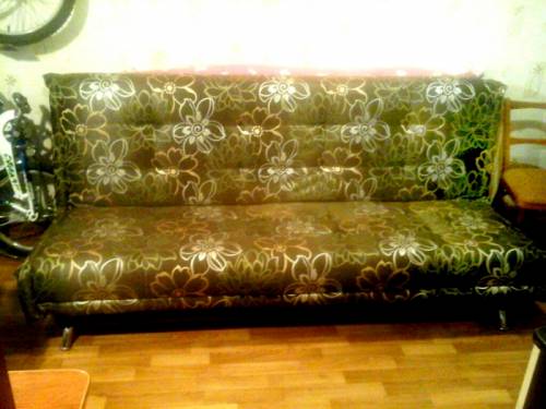 Продам диван-книжка б/у в хорошем состоянии