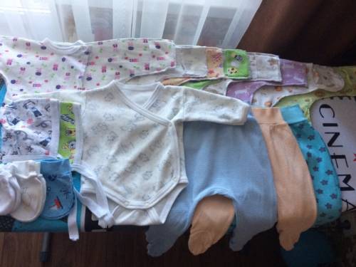 Продам детские вещи для самых маленьких