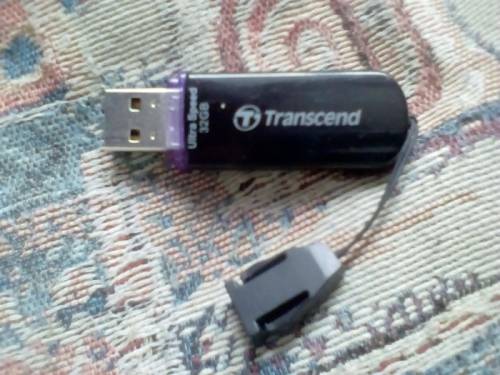 Продам флэшку на 32 GB