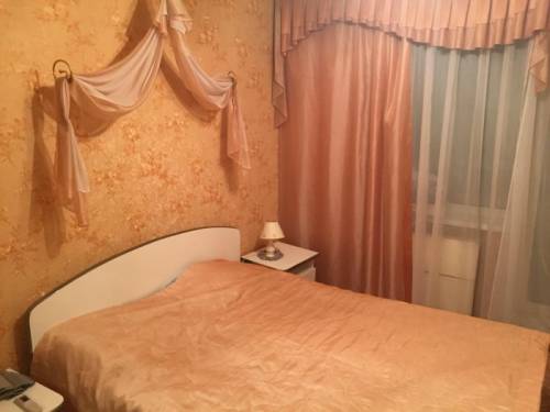 Продаю 3 ком квартиру ул пл  ,б-р космонавтов 12