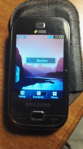 Телефон SAMSUNG B5722
