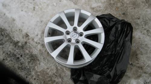 продам литые диски 16 5X105.