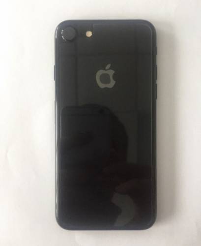 Продам IPhone 7 128