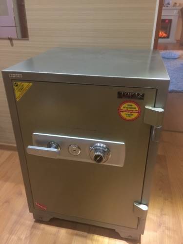 продам сейф огнестойкий 