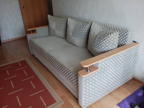Продам диван с креслом