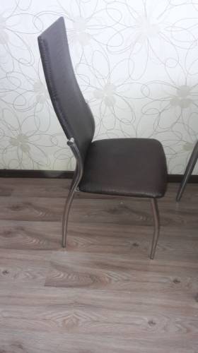 Продам стол и стулья