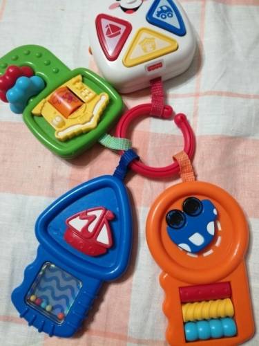 Музыкальные ключики Fisher price