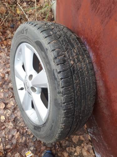 продам 4 шины 215/60/R17
