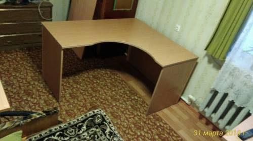 столы и кресла