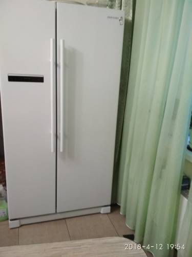 Продам холодильник Samsung
