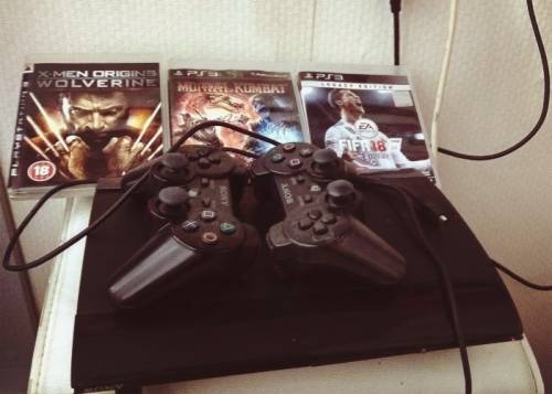 Sony PlayStation3,в хорошем состоянии.
