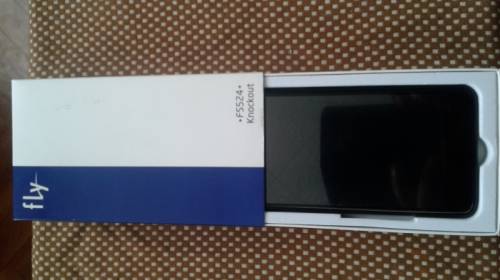 Смартфон Fly FS 524 черный (новый в упаковке)