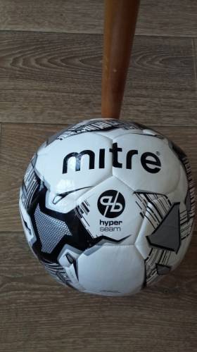Футбольный мяч mitre