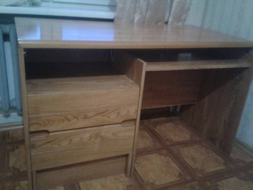 Продам  стол! Срочно
