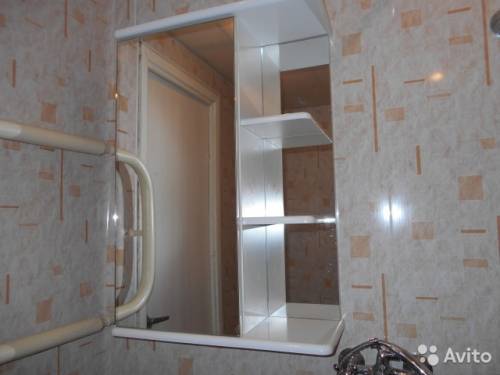 Шкафчик для ванной комнаты