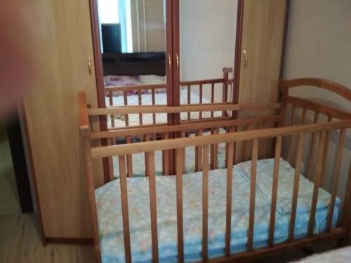 Продам детскую кроватку бу с матрасом 