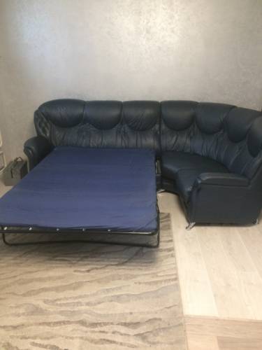 диван натуральный кожаный угловой.темно-синий. 2500х1500