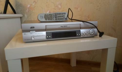 Видеомагнитофон JVC HR-S6950EU