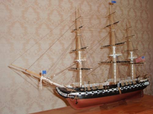 Модель корабля USS Consnitution.