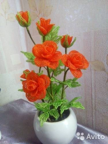 Куст розы чешский бисер