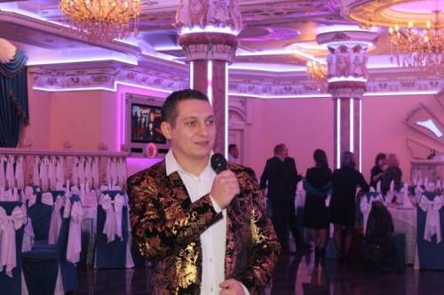 Ведущий(тамада)   Ди-Джей (DJ) на Ваш праздник