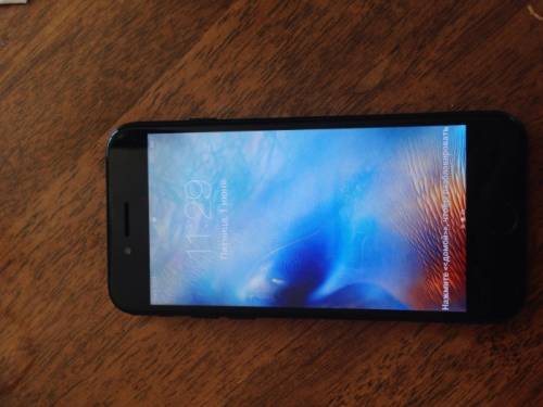 Телефон iPhone 7