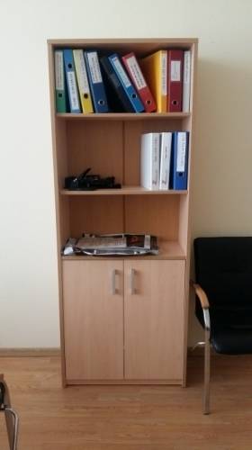 Продаю комплект офисной мебели