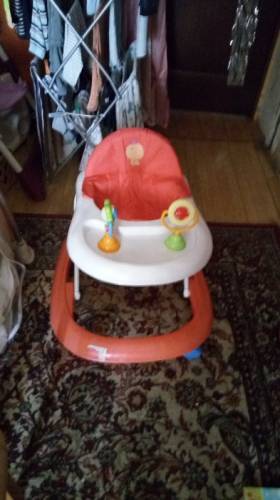 Продам Ходунки Babyton