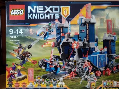 Лего 70317 NEXO KNIGHTS The Fortrex Merlok 2.0