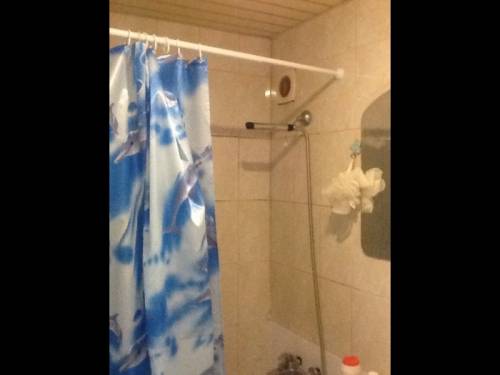 Продам в ванную комнату палку белую и шторку б/у 3 недели отличное состояние