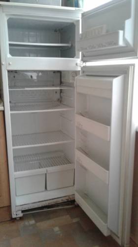 Продаю холодильник атлант
